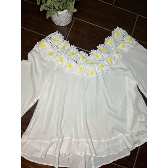 Judith March oversized low shoulder daisy top sz small - Picture 3 of 8